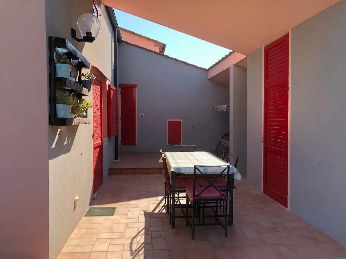 Casa Laura Villa Cortona 0*,